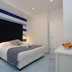 Domus Bed & Breakfast