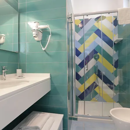 Domus ベッド・アンド・ブレックファスト 4*