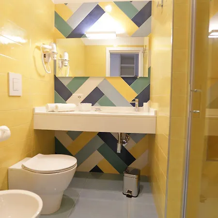 Domus ベッド・アンド・ブレックファスト 4*